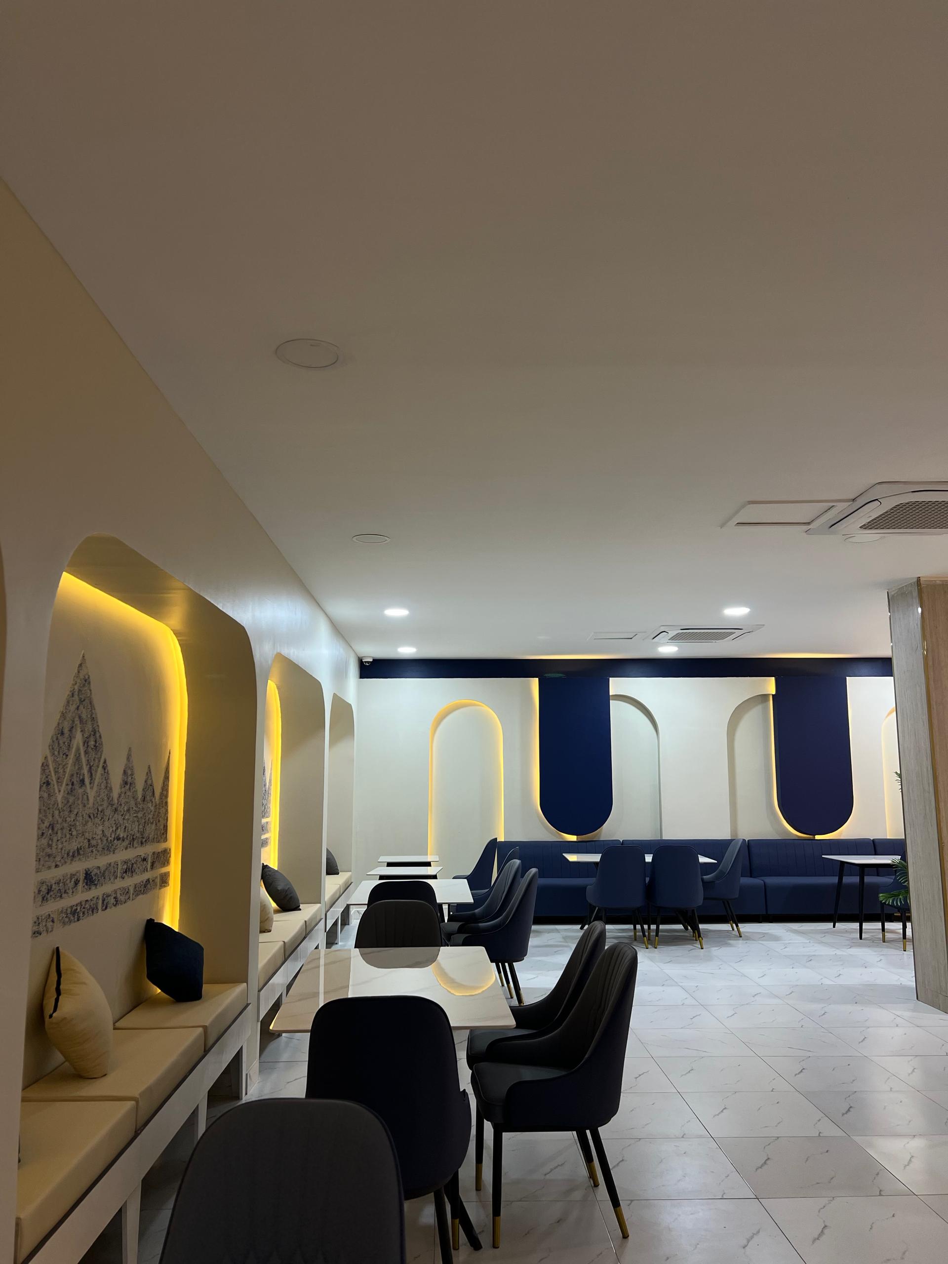 KPP Hotel restaurant seating area