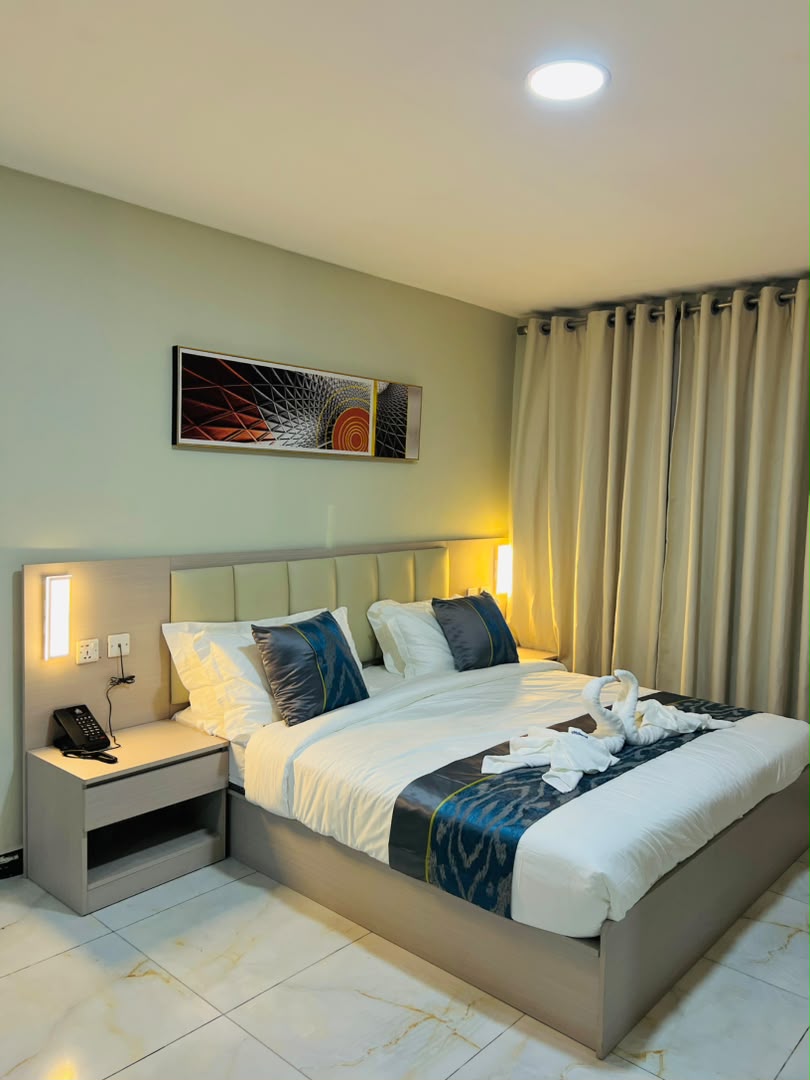 KPP Hotel suite room
